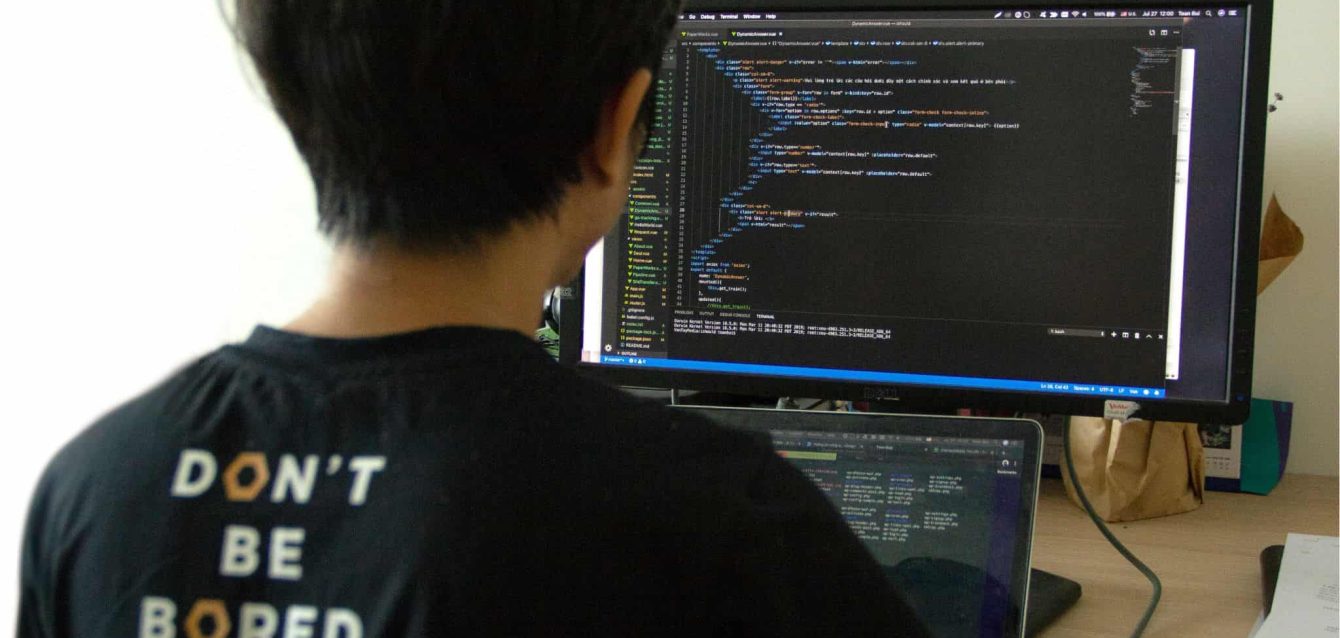Nuclieos Developer working on Custom Software development in USA